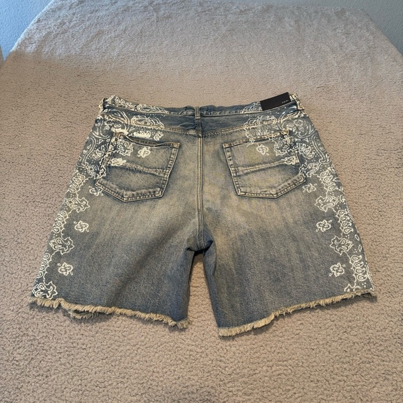 AMIRI - Straight-Leg Paisley-Print Distressed Denim Shorts - Blue Size 40 NWOT - Picture 8 of 16
